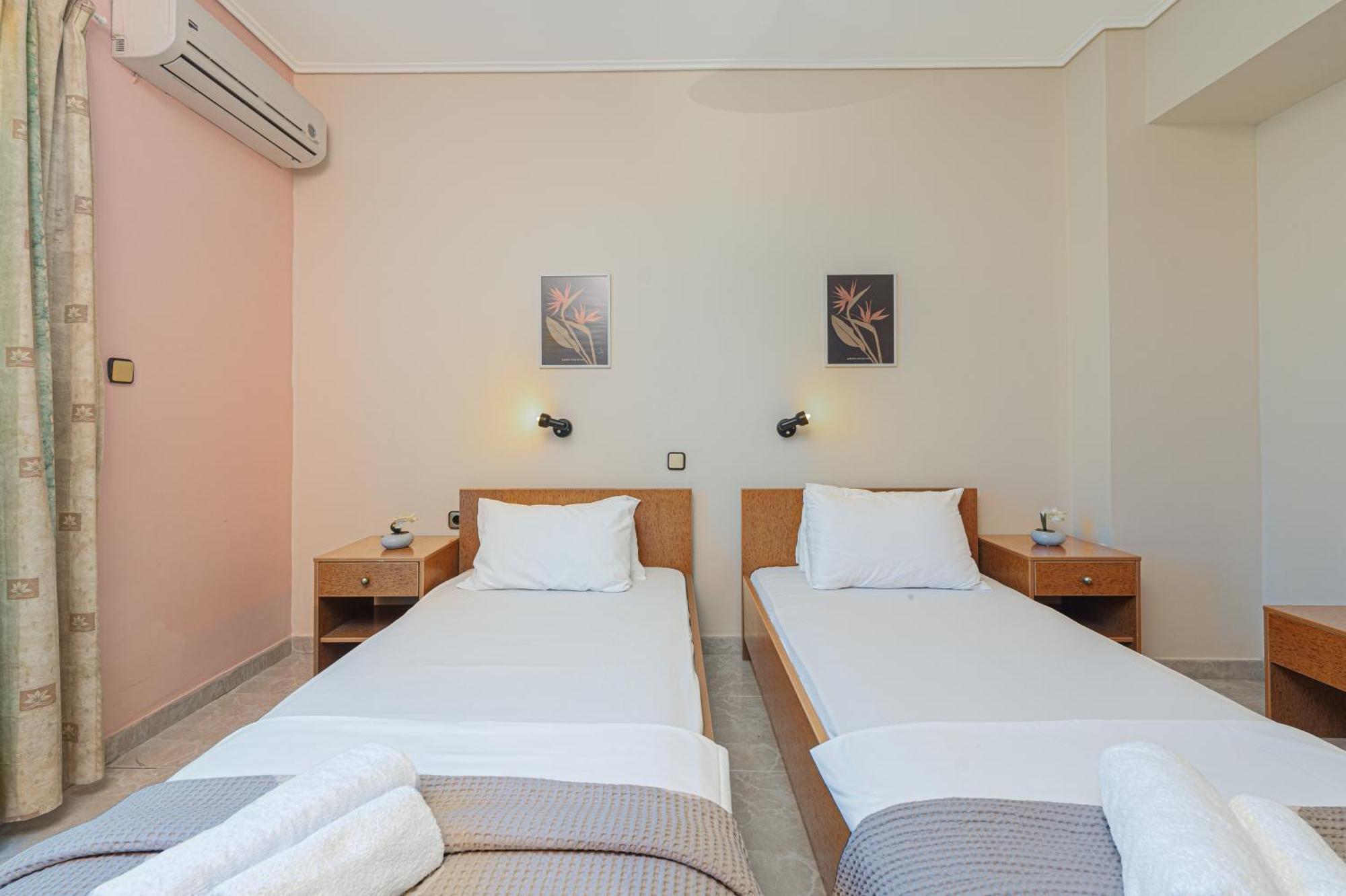 Hotel Aura Laganas Extérieur photo